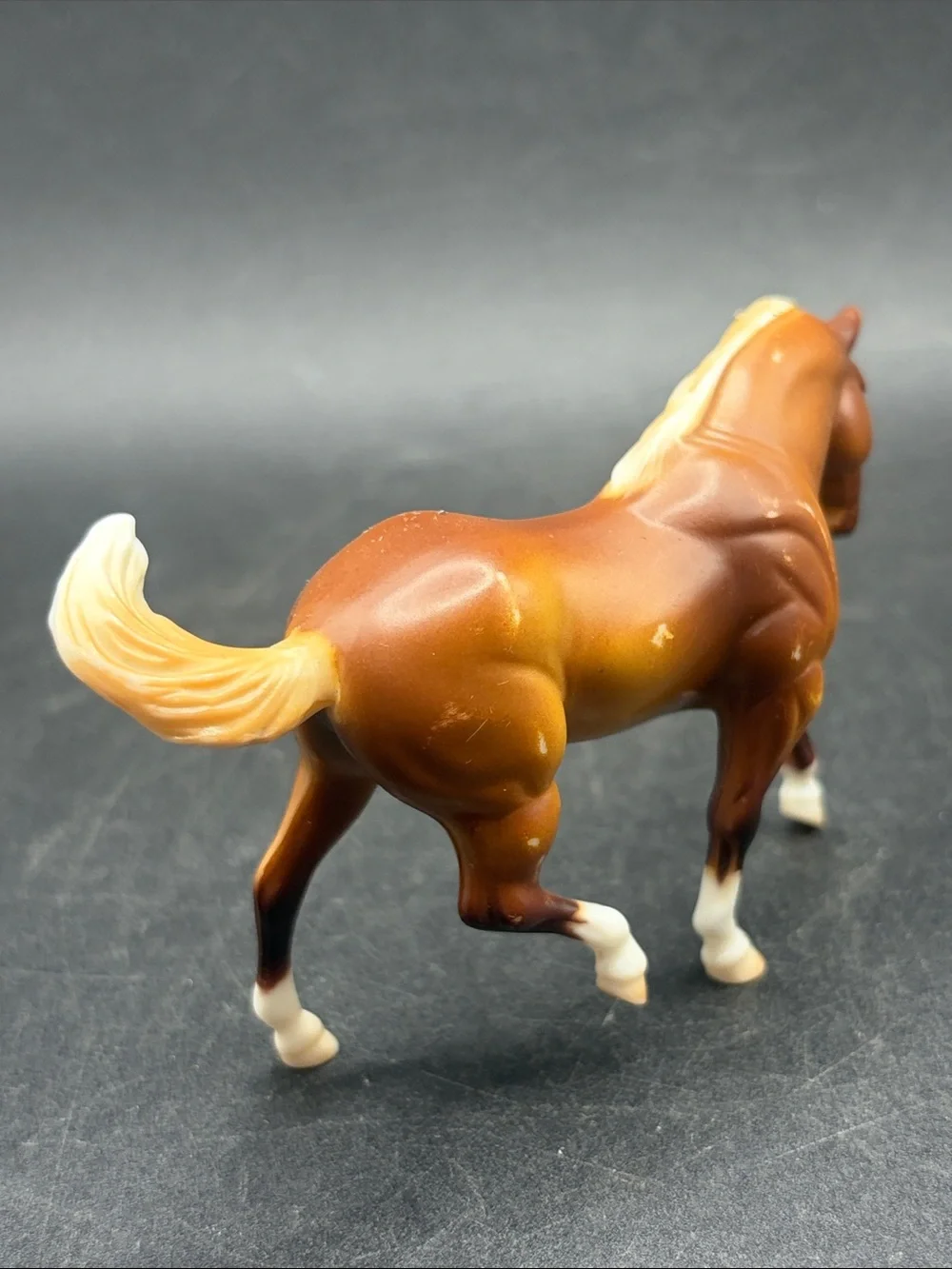 1999 Vintage Breyer Stablemates Quarter Chestnut Horse Figure Equestrian Toy